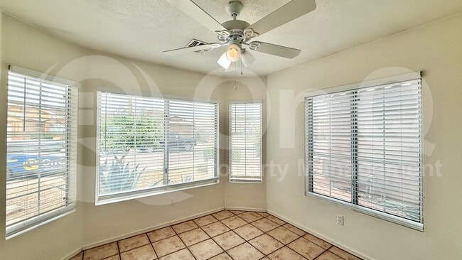 Photo - 2239 E Morrow Dr