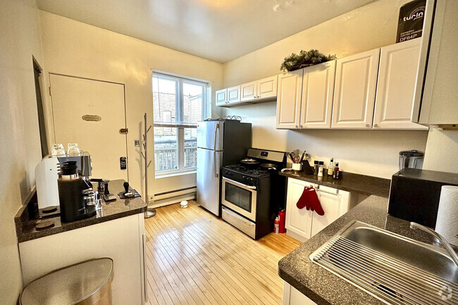 Building Photo - 2909 N Mildred Unit 2905-3 Rental