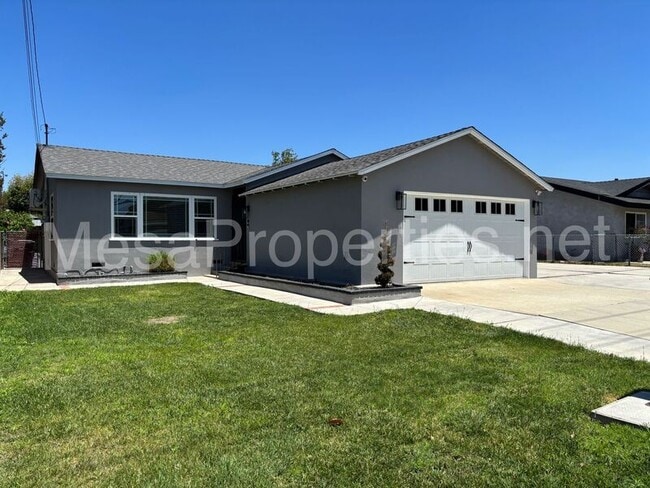 Photo - 6056 Walnut Ave