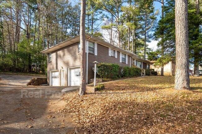 Photo - 1216 Huffman Rd