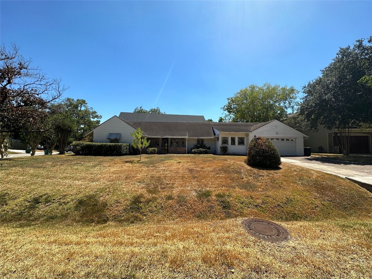 Photo - 903 Lamonte Ln
