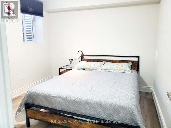 Photo - 1332 Basswood Cres