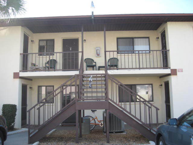 Photo - 401 Airport Ave E