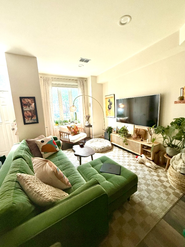 Photo - 833 6th St NE