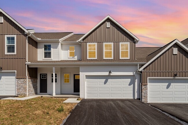 Building Photo - 7868 Oak Brook Dr-