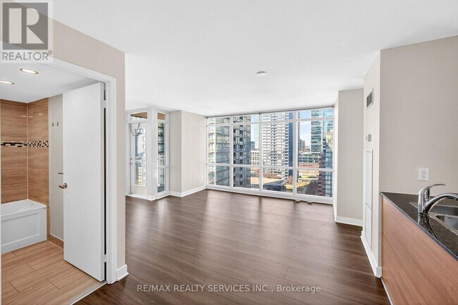 Photo - 11 Brunel Ct Unit 1903