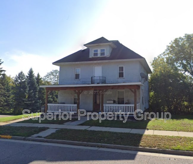 Building Photo - 532 E Cook St Unit 3