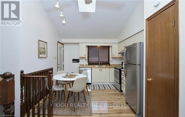 Photo - 15 Wyndham Crescent