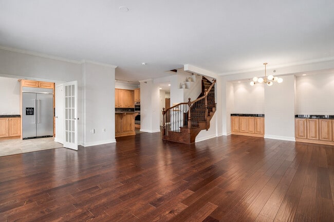 Photo - 1335 S Prairie Ave Unit 1008