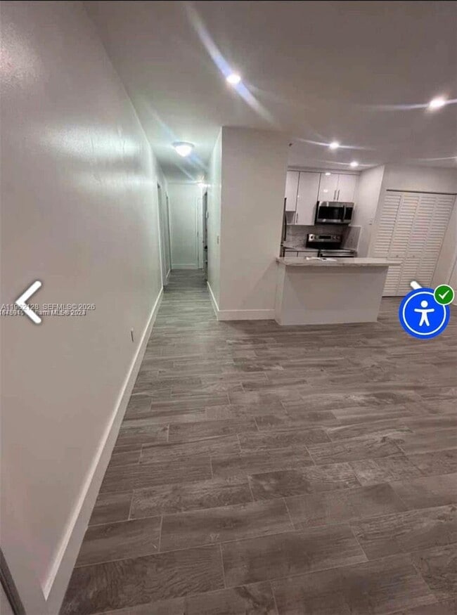 Photo - 10801 SW 5th St Unidad 10801