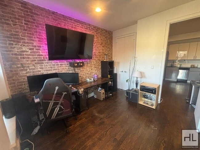 Photo - BEDFORD AVENUE / Classic Crown Heights 2-Bed 1-Bath / Great Location Unit 3B