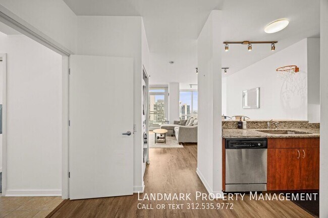 Photo - 757 N Orleans St Unit 1910