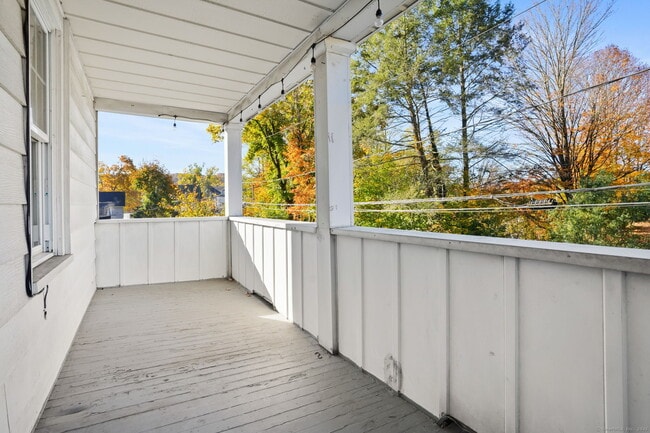 Photo - 117 Golden Hill St