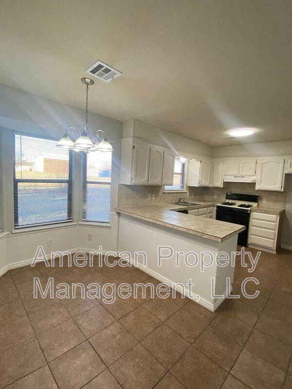 Photo - 1132 N Hickory Dr