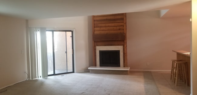 Photo - 866 Pebblewood Dr
