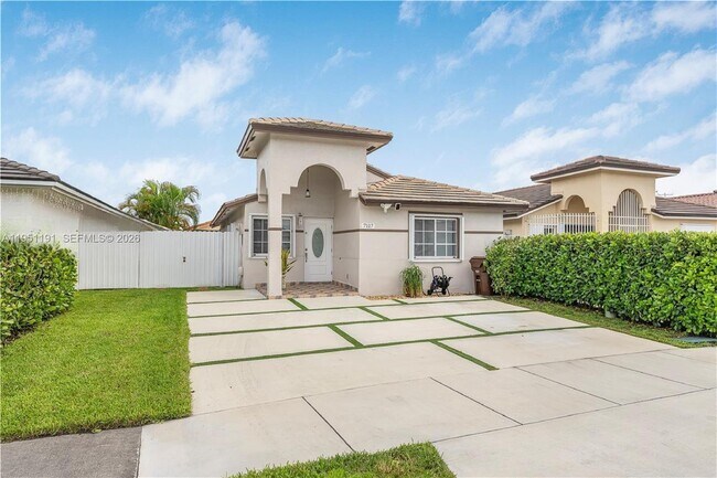 Photo - 7117 W 30th Ln