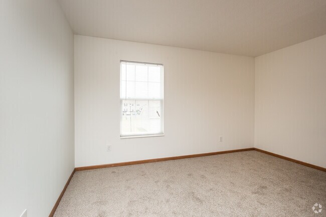 1BR, 1BA - 816 SF - York