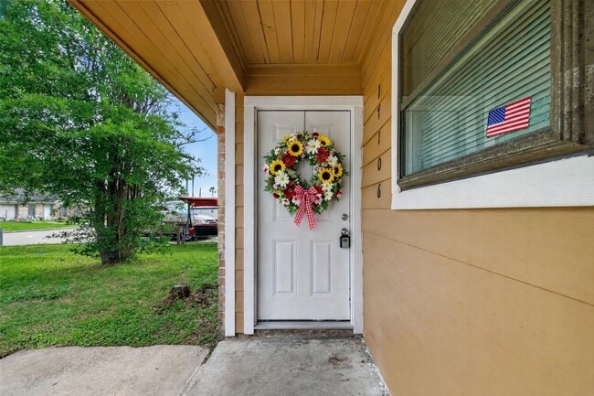 Photo - 17106 Sunshine St
