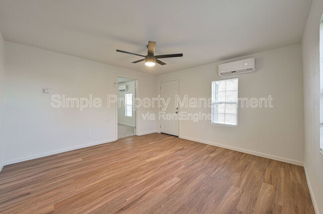 Photo - 3608 NW 16th St