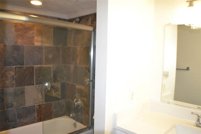 Photo - Condo Near Love Field Airport