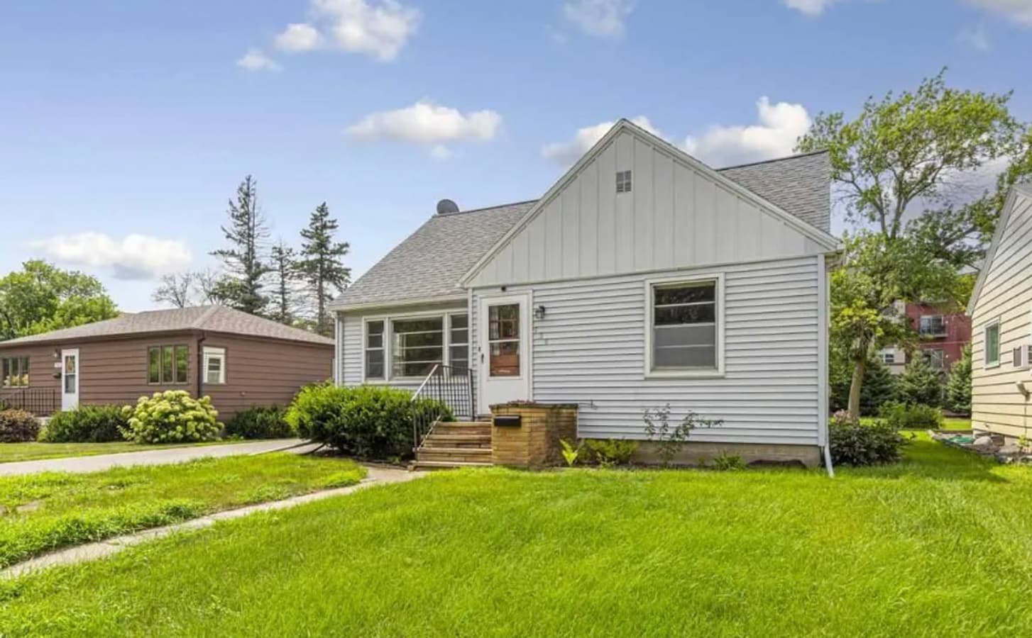 Beautiful 2 Bedroom Single Family Home for Rent - Beautiful 2 Bedroom Single Family Home for Rent