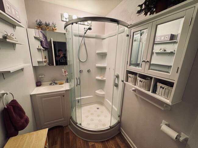 Photo - 100 Lawley Dr