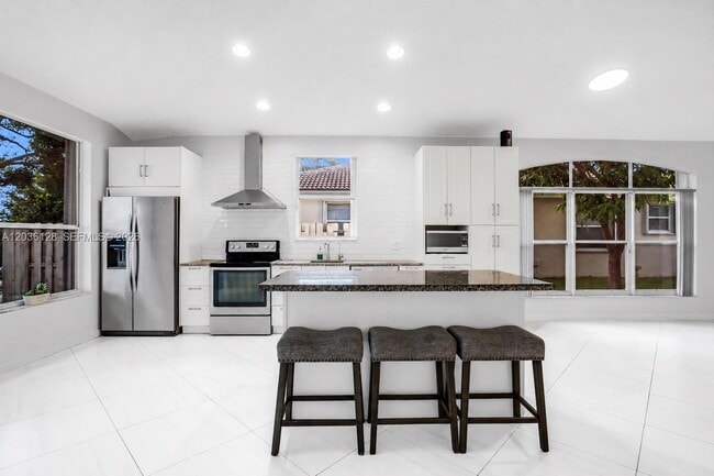 Photo - 13092 NW 8th St