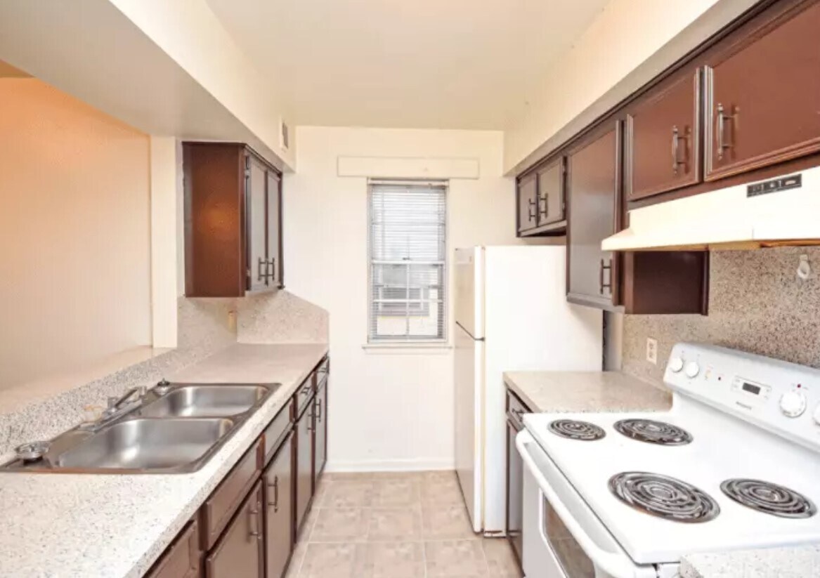 Photo - 3025 Waller St