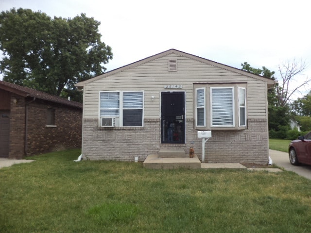 Building Photo - 25142 Macomb St Rental