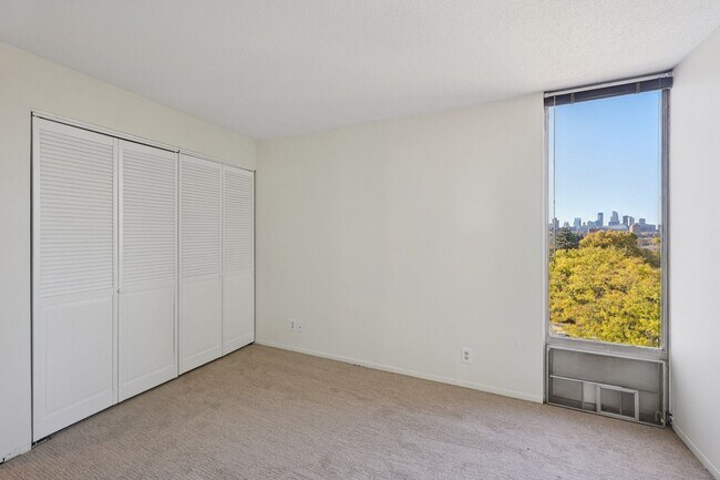 Thornton Place Apartments