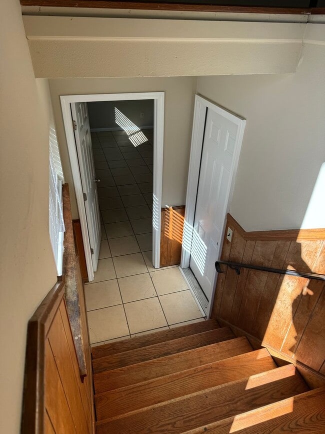 Photo - Spacious 3 Bedroom Split-Level Duplex