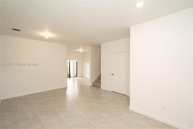 Photo - 270 SW 159th Pl