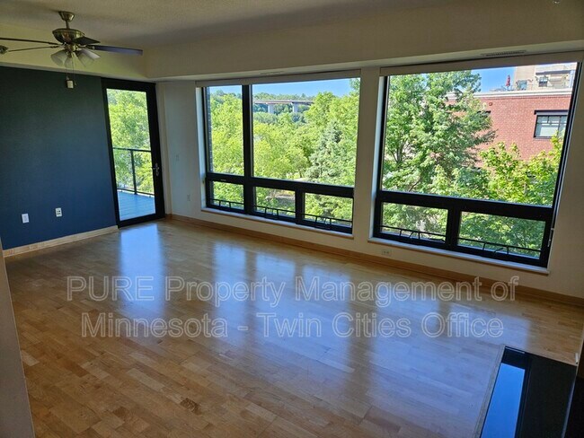 Photo - 284 Spring St Unit 203