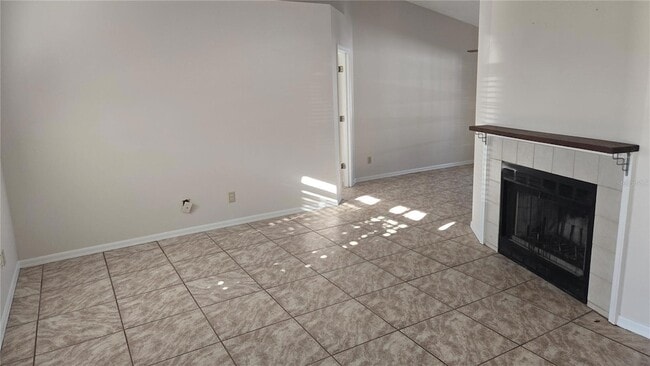 Photo - 380 S Quincy Rd