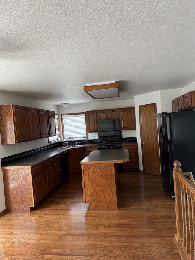 Photo - 3011 Ivy Dr