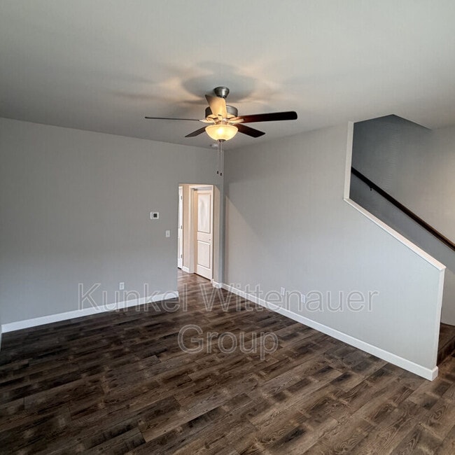 Photo - 8401 Allied Wy