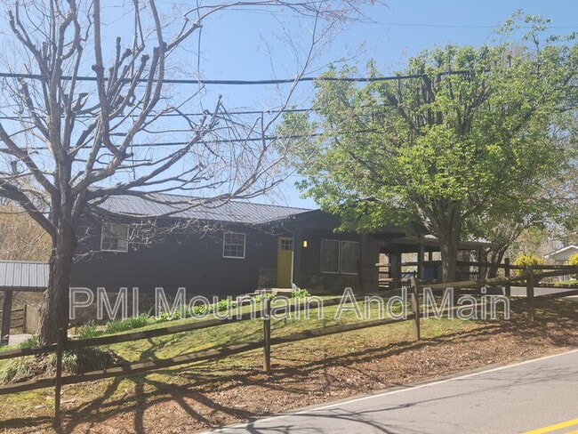 Photo - 17 Hillside St