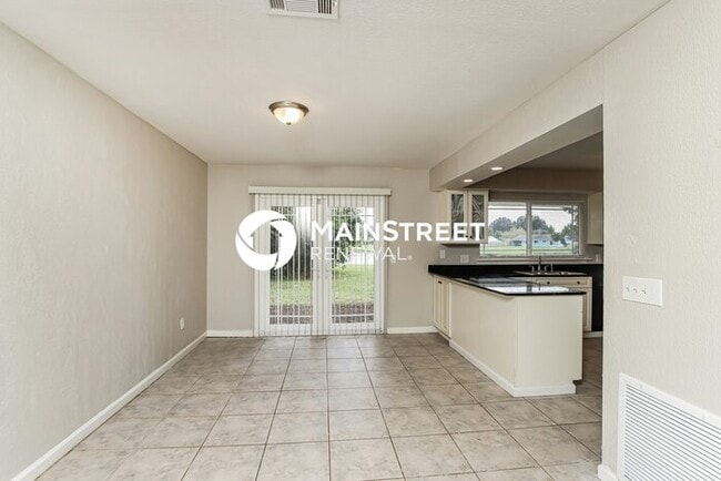 Photo - 3 Bedroom Pet-Friendly Home in Palm Bay, FL with Main Street Renewal