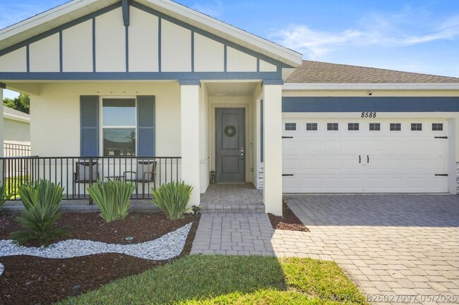 Photo - 8588 Dahlia Cir