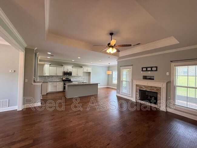 Photo - 3261 Vineyard Dr S