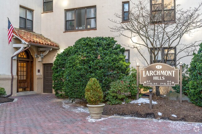 Entrance - Larchmont Hills