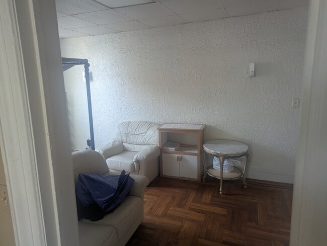 Photo - 136 Sagamore Rd Unit 2 Grant, apartment #2