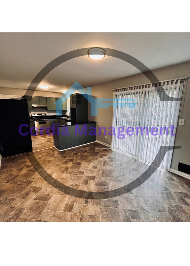 Photo - Lovely 3 bedroom 2 Bath with Garden Green Kitchen