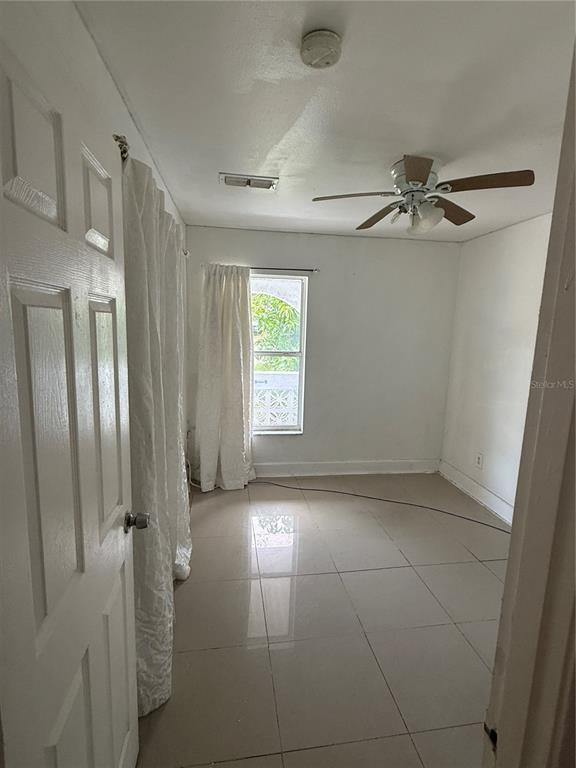 Photo - 671 Marot St