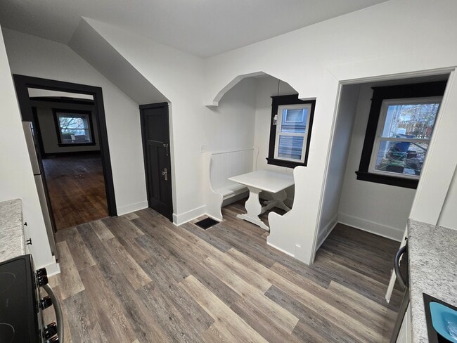 Photo - 21 W Beechwood Ave