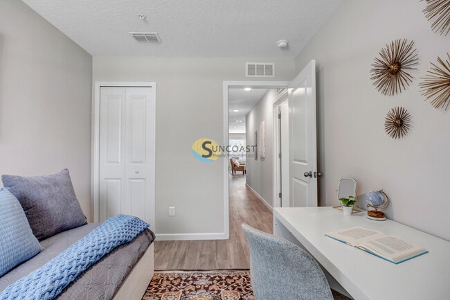 Photo - 6517 Breezy Oaks Wy Unit 202