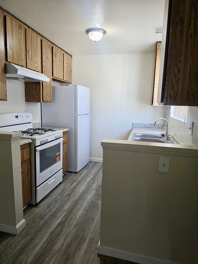 5906 Challen Ave Unit 12