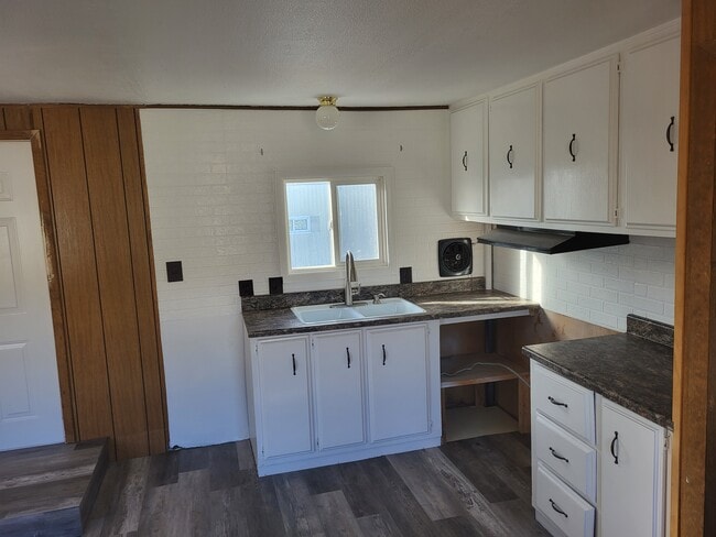 Photo - 712 5th St Casa