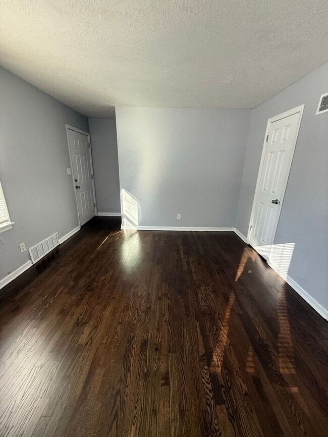 Photo - Beautiful 2 Bedroom 1 Bathroom in Kansas City!