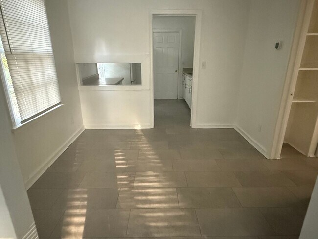 Photo - Cute 2/1 for rent